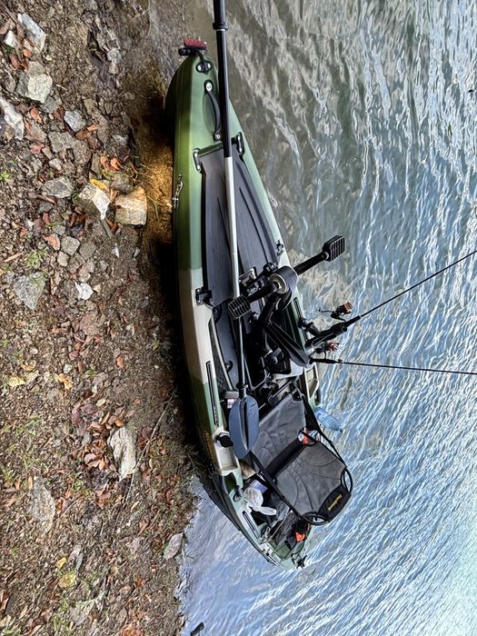 Kayak pescuit Sit-On-Top cu pedale