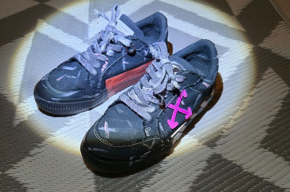 Off white limited edition женски маратонки