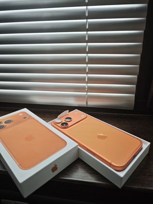 Продам iPhone 17 Pro Max esim