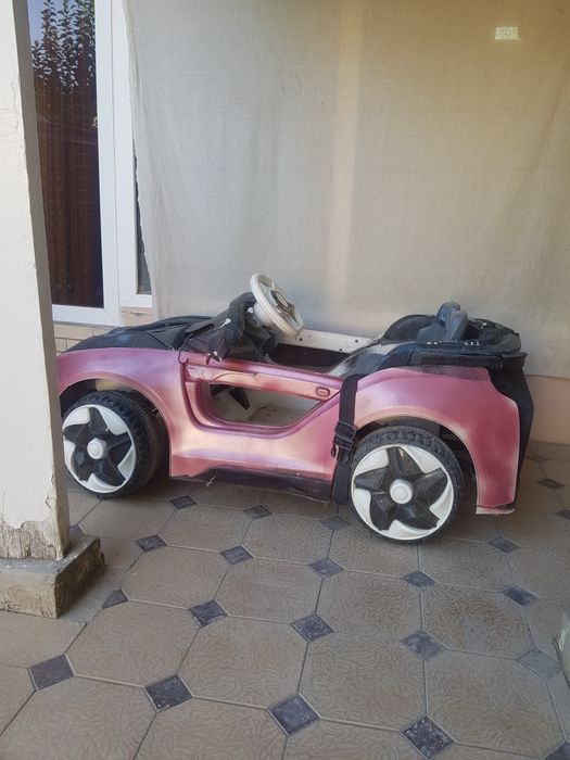 Detskiy elktro mashinka