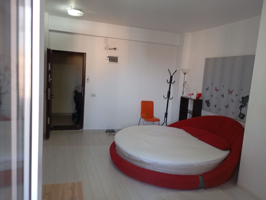 Inchiriez garsoniera Militari Residence Proprietar