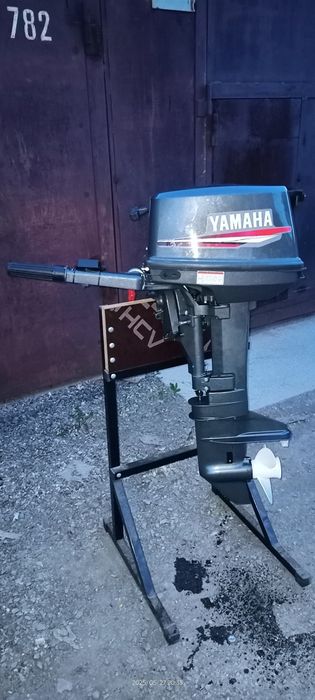 Продам лодочный мотор 9.8