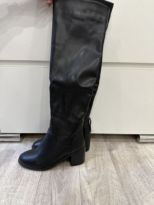 Продам Сапожки на каблучке