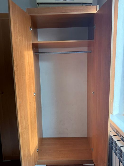 Шкаф двухдверный