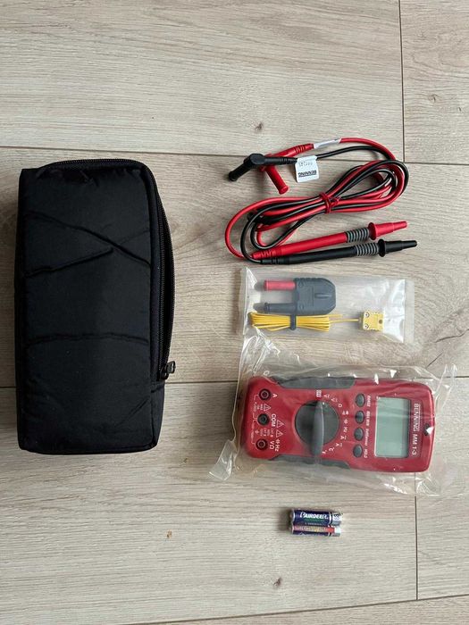 Multimetru digital cu accesorii BENNING MM 1-3