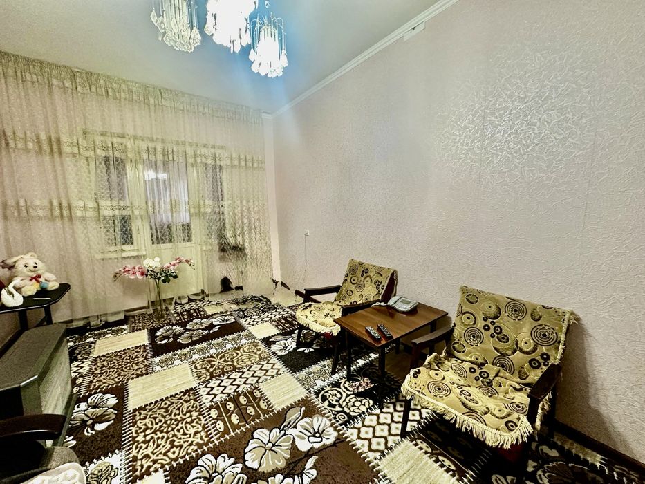 Продаётся 2 ком 8 микрорайон