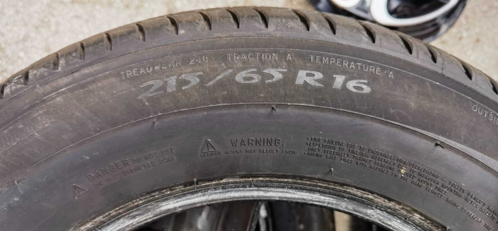 Чисто НОВИ 215 65 16 Michelin