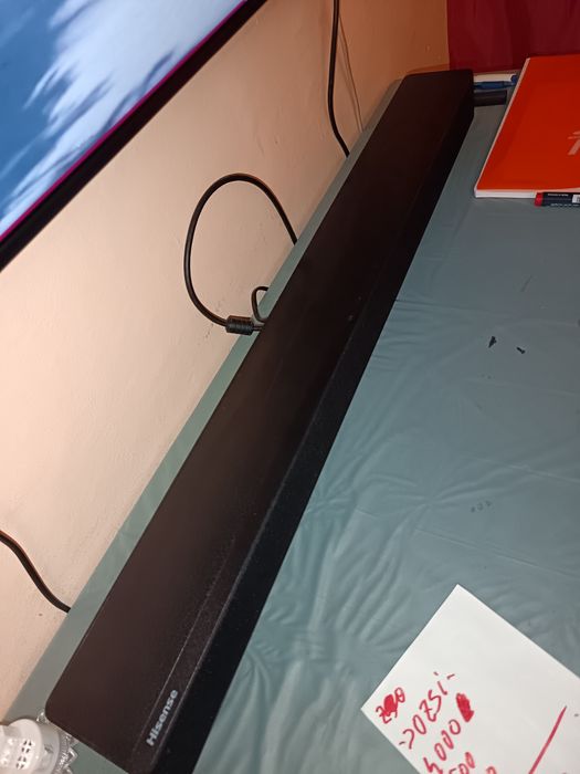 Vând Soundbar 2.1