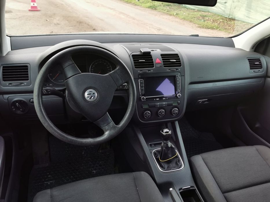 Volkswagen Golf 5 Benzina