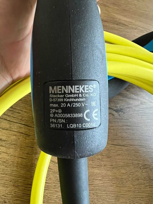 Cablu incarcare Mercedes-Benz Hybrid MODE 3 A0005833898 Mennekes