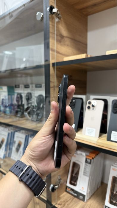 iPhone 16 256GB