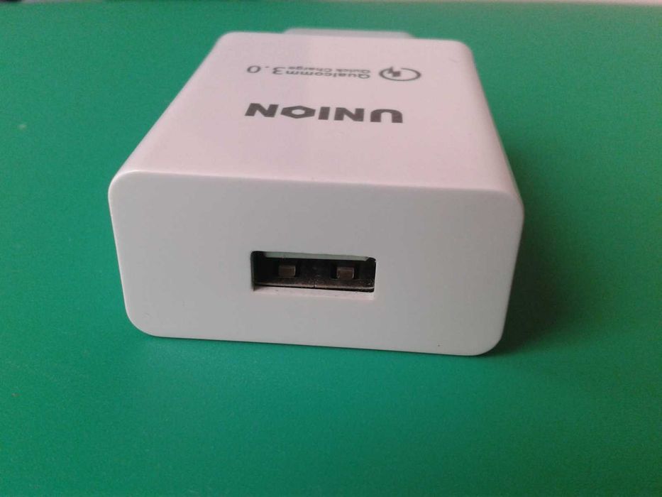 Зарядное блок USB вилка смарт Qualcom быстрая зарядка планшет телефон