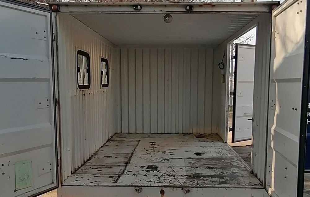 Konteyner garaj sotiladi 1200 y.e