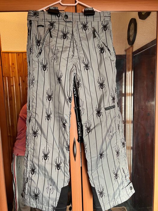 Юношески ски гащеризони