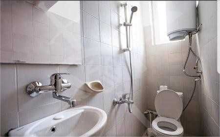 Дава се под наем Етаж от къща в Пловдив, Център - 110 кв.м за 997.05 € - Снимка #9