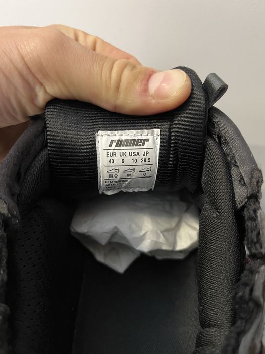 Balenciaga Runner Noi Marime 43 Black Red