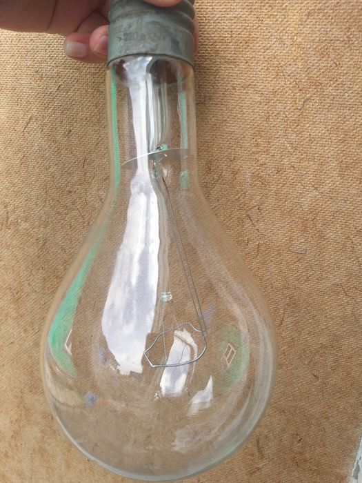 лампочка 220 вольт на 500 ватт