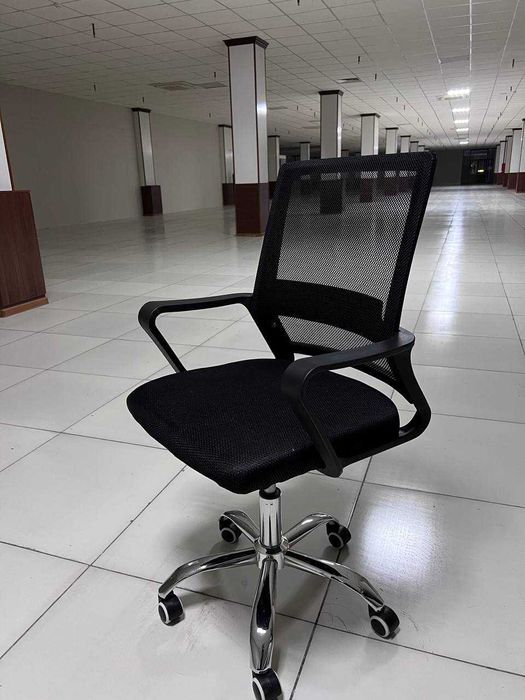 Ofis uchun kreslo