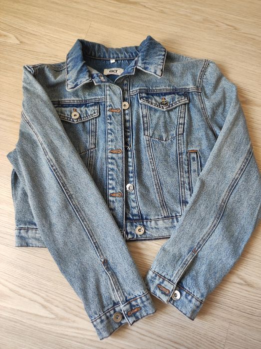 Джинсовая куртка