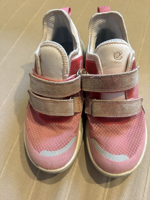 Adidasi impermeabili Ecco, marime eur 30