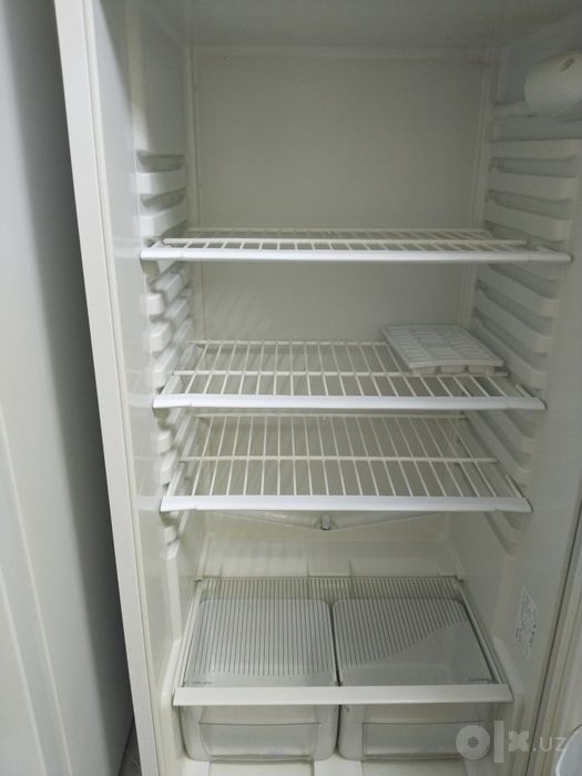 Продаётся холодильник INDESIT
