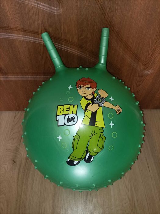 Писта с 4 колички, автомивка Majorette, топка за подскачане, резачка