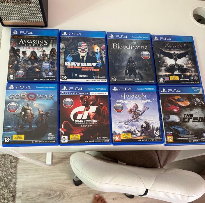 Комплект игр PS4 (8 шт) в идеале