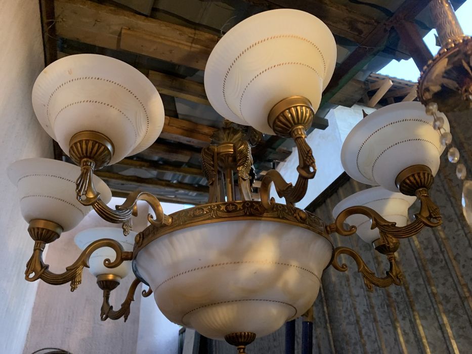 Люстры для гостиной