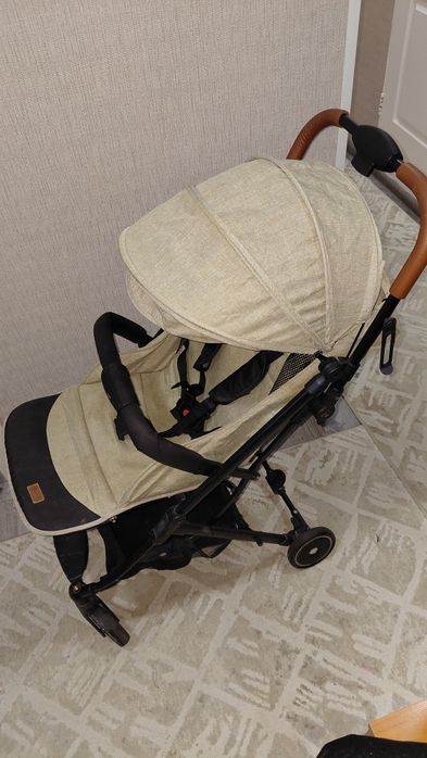 Детская коляска для ребёнка до 3 лет