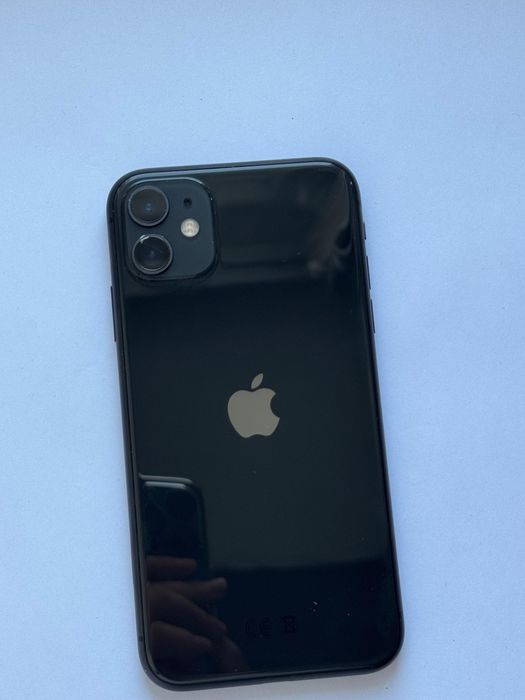 Продам айфон 11 срочно