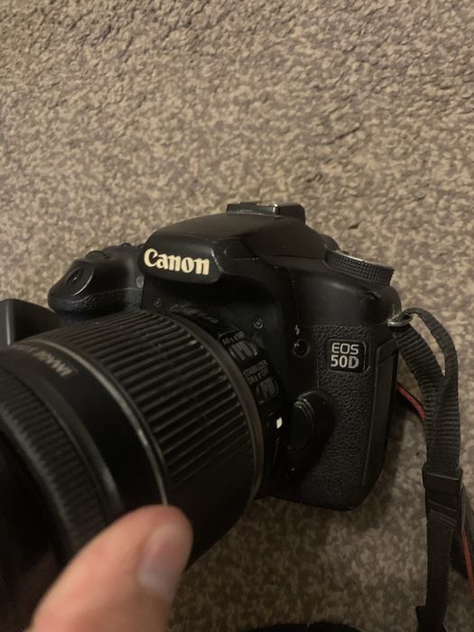 Canon eos 50D с вспышкой