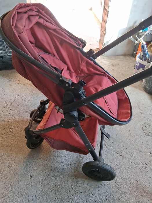 Carucior 2 în 1 ,arata foarte bine