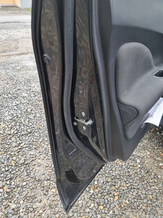 Usa Stanga Fata Nissan Juke 2010 - 2014 SUV 4 Usi Black Metalizat Z11 (1434)