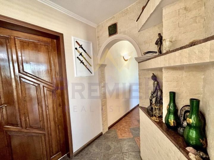 Продава се Тристаен апартамент в Варна, Колхозен пазар - 98 кв.м за 1796 €/кв.м - Снимка #8