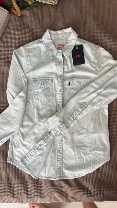 Рубашка джинсовая женская Levi’s размер XS