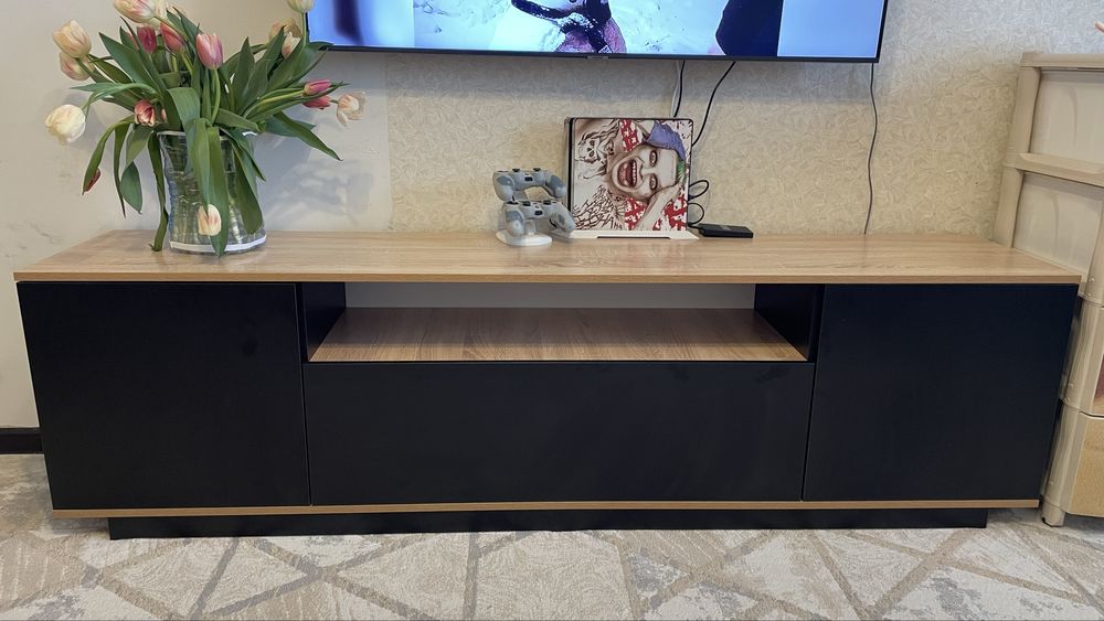 Продается тумба под тв