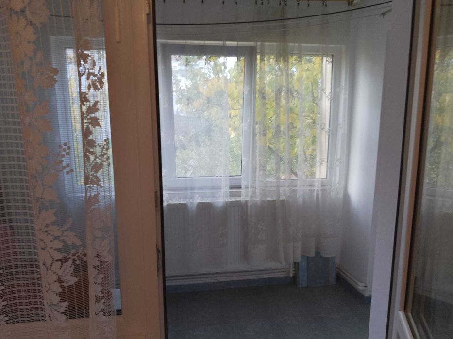 Apartament 3 cam Dorobanti et. 1 decomandat - direct proprietar
