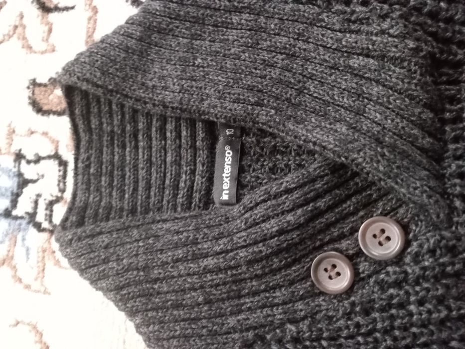 Продам свитер на мальчика