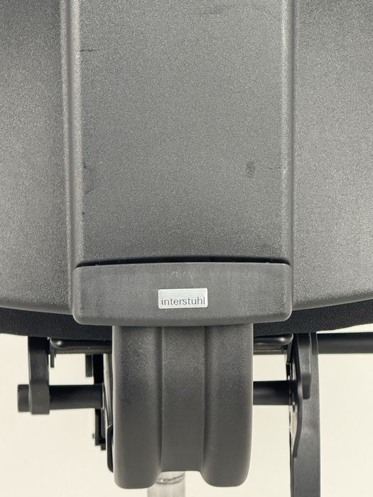 Ергономичен офис стол Interstuhl – идеален за дома и офиса обзавеждане