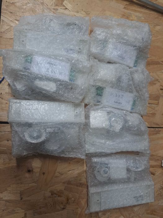 Mini senzori pentru iluminat la scari,etc