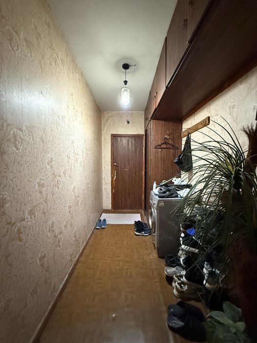 Срочно продается 3-х комн квартира в Сергели строител