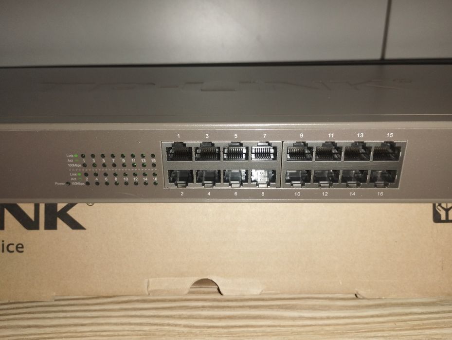 Камутатор интернет раутер