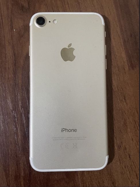 IPhone  7   Gold