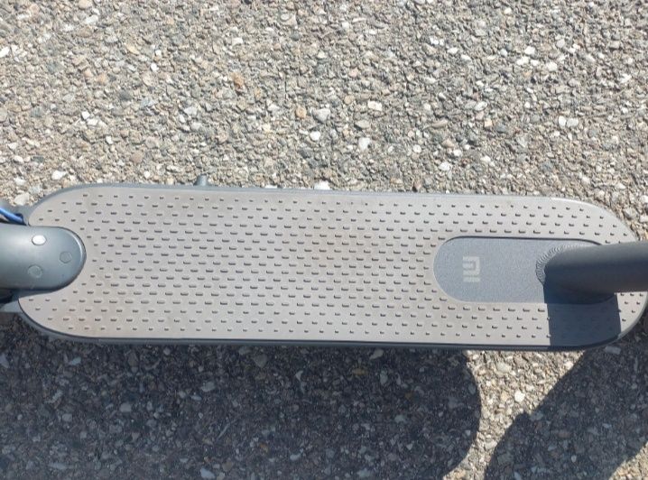 Trotinetă Xiaomi Mi 3