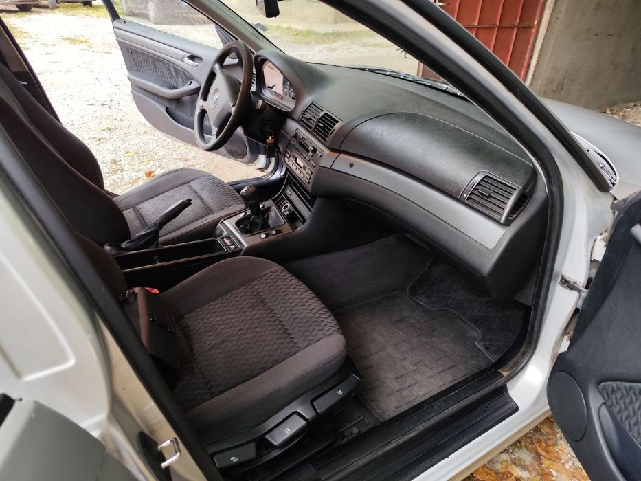 Продавам  BMW 318 И