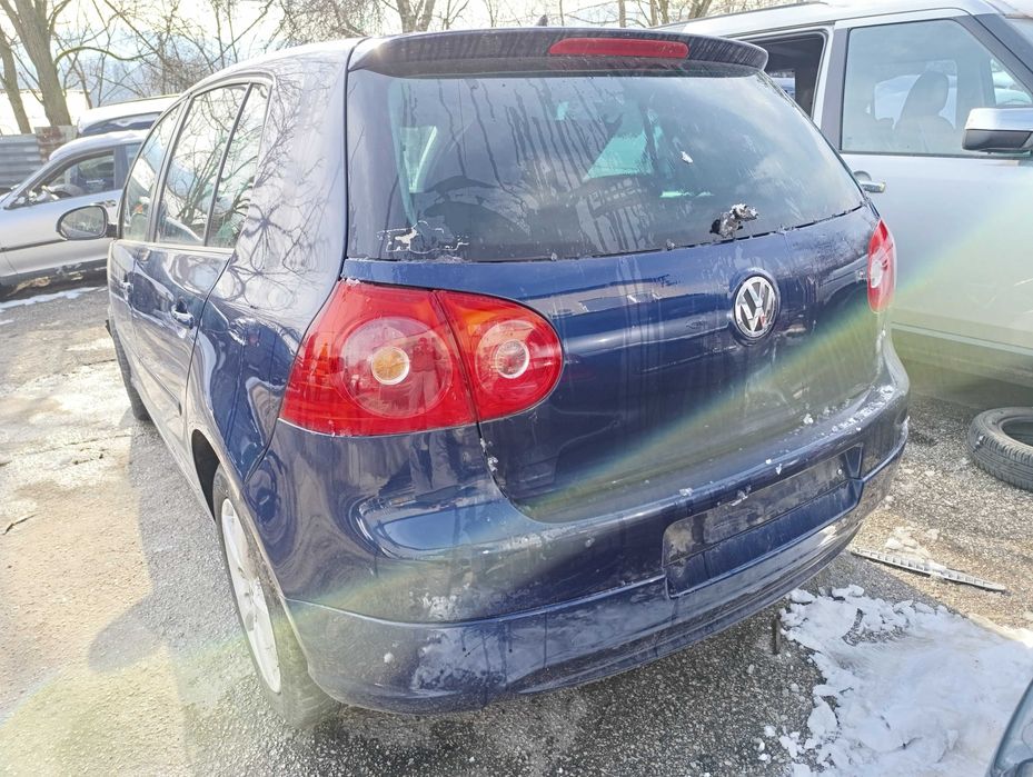 Volkswagen Golf 5 2.0tdi 140к.с. BMM На части