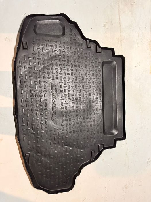 Продам Камри 50-55 ка задний полик