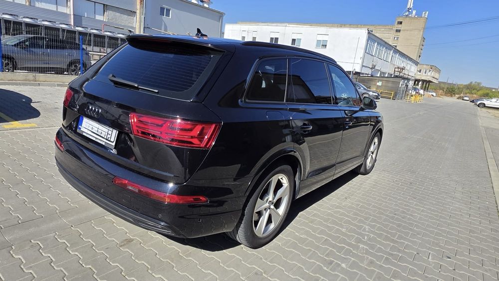 AUDI Q7 0 — imagine 3