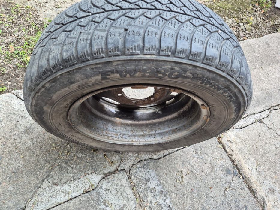 Резина с дисками  195/70 R 15