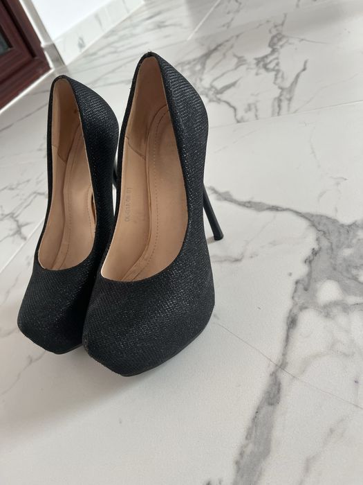 pantofi cu toc eleganti